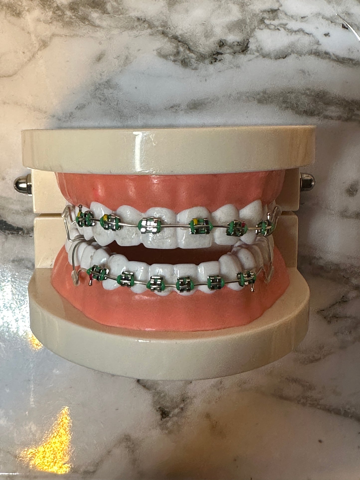 Click Regular Full brace 8 brackets top and bottom